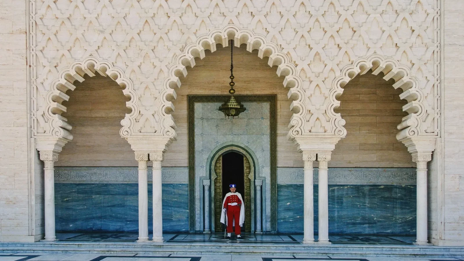 TOUR FROM CASABLANCA TO CHEFCHAOUEN